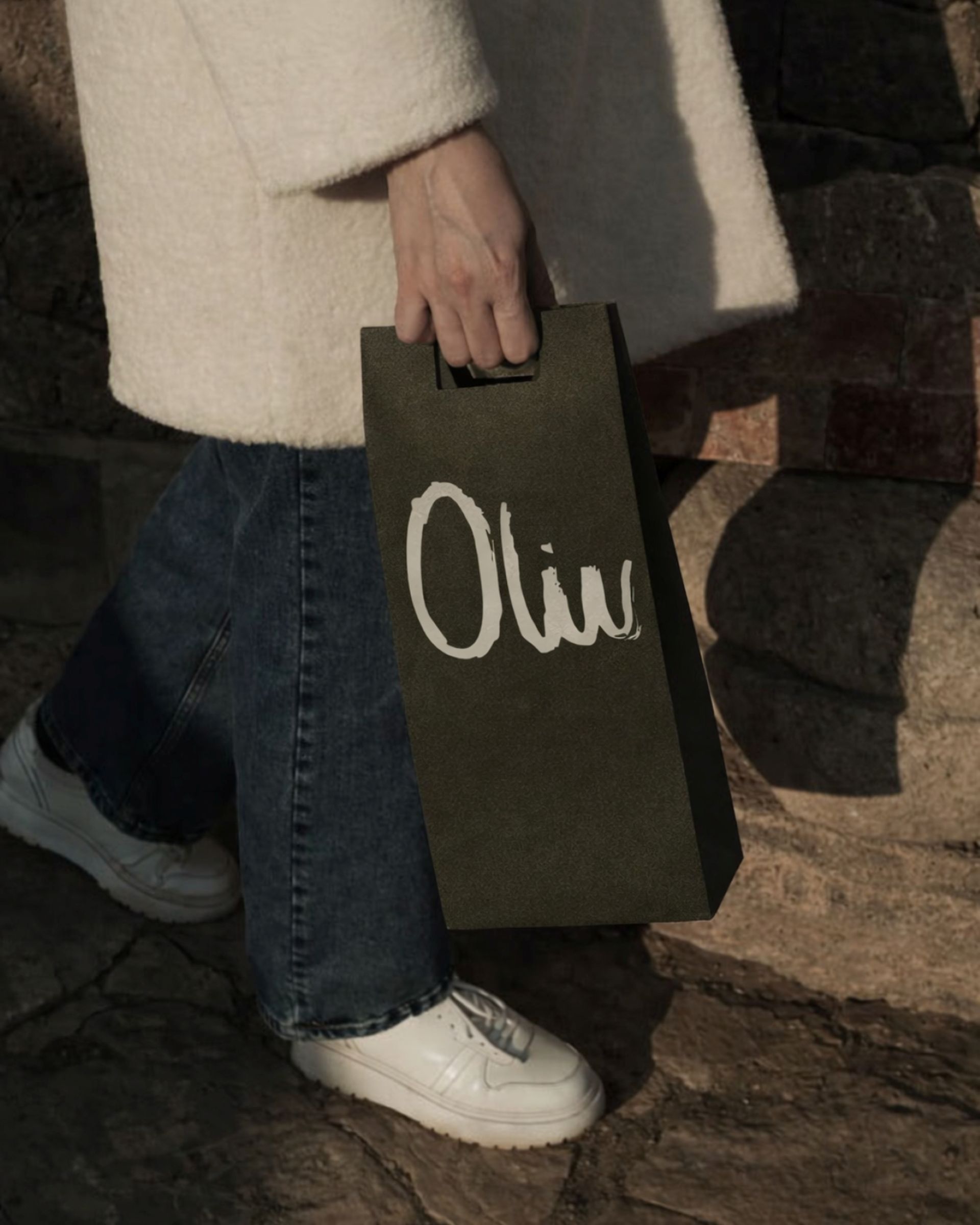 Oliv packaging